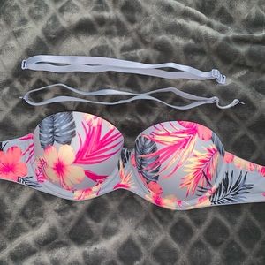 32A VS PINK strapless bra w/straps